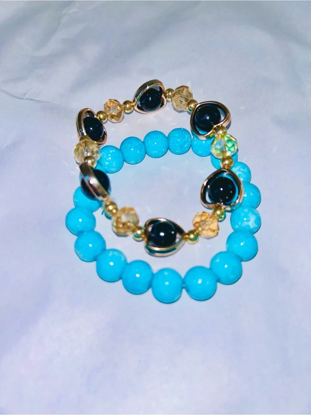 NWT Bright Aqua Round Bead Stretch Bracelet 🩵 Be Happy !